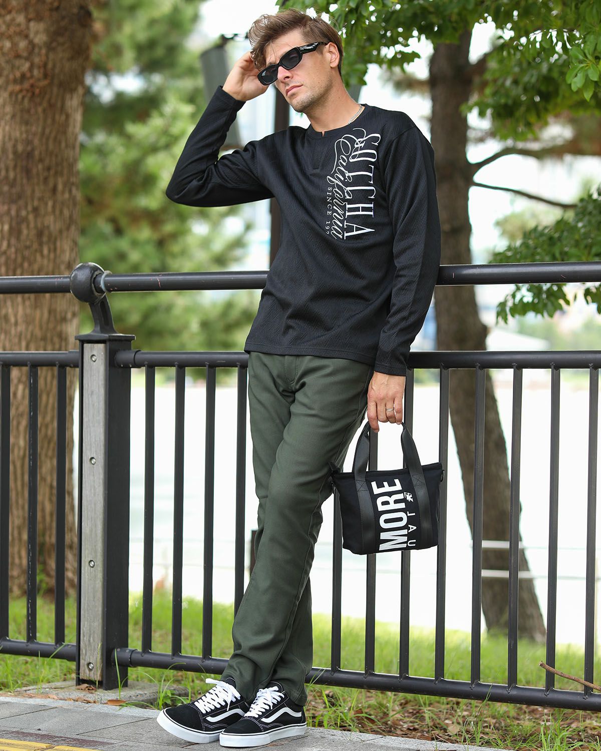 ブラック：183cm/70kg(Lサイズ着用)