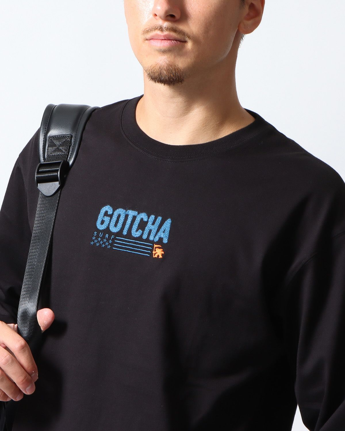 ブラック：180cm/70kg(Lサイズ着用)