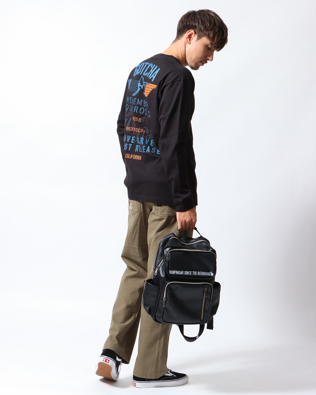 ブラック：180cm/70kg(Lサイズ着用)