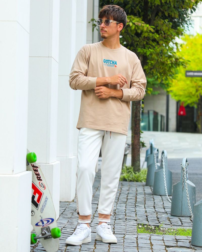 ベージュ：180cm/70kg(Lサイズ着用)