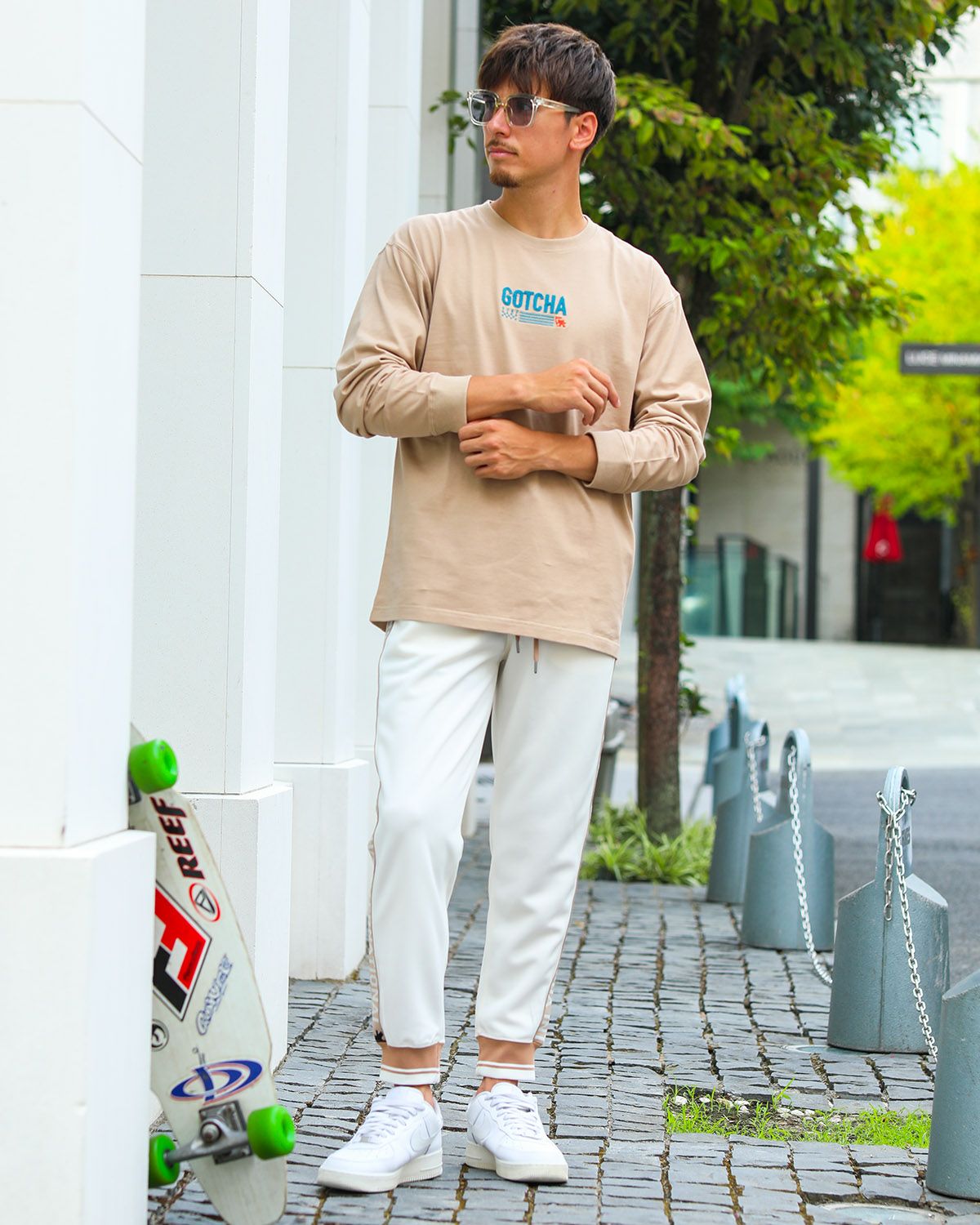 ベージュ：180cm/70kg(Lサイズ着用)