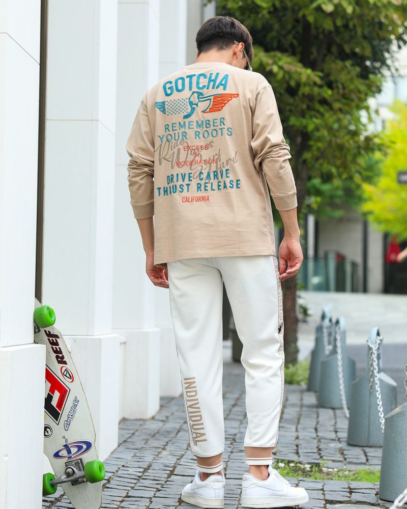 ベージュ：180cm/70kg(Lサイズ着用)