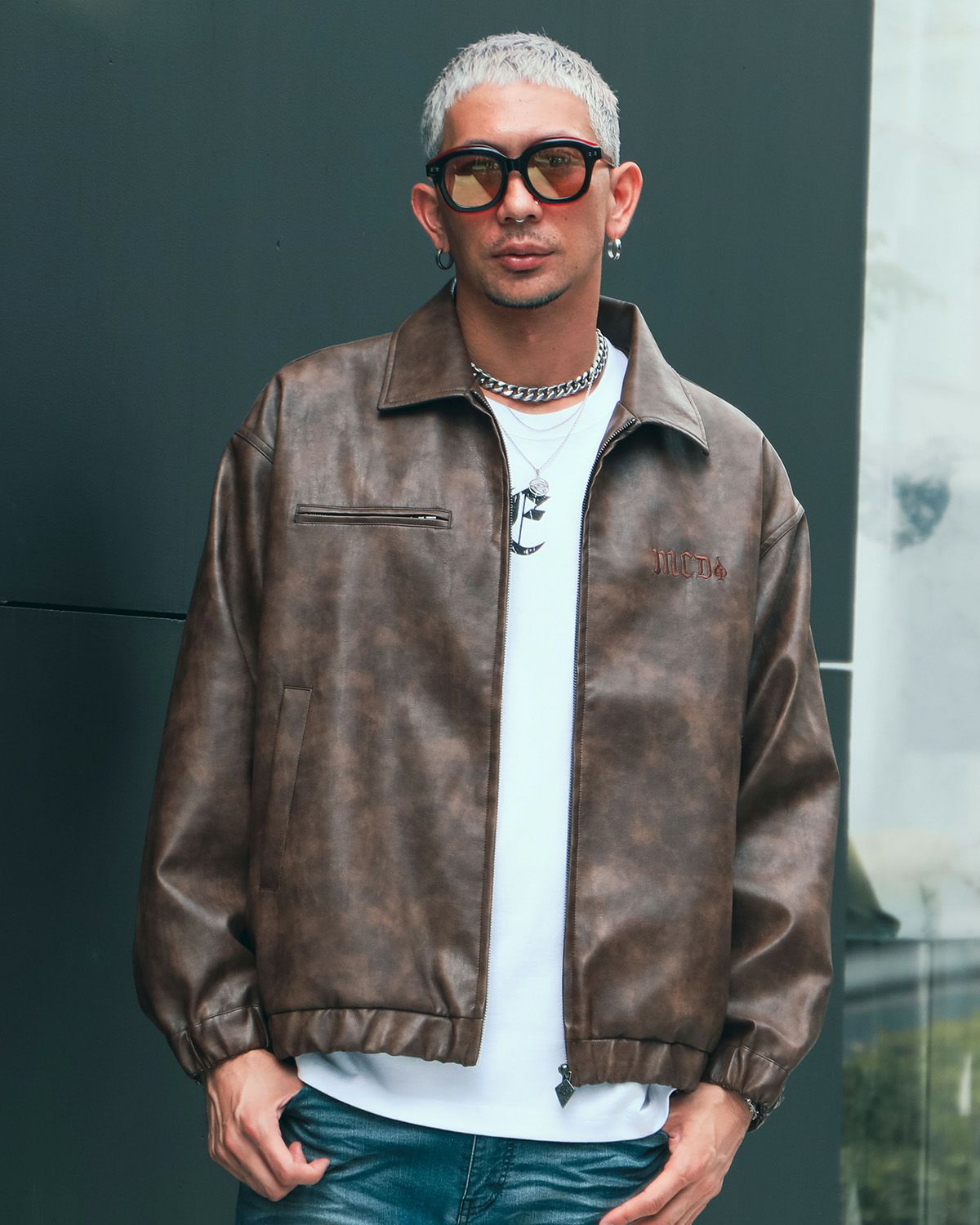 ブラウン:183cm(Lサイズ着用)