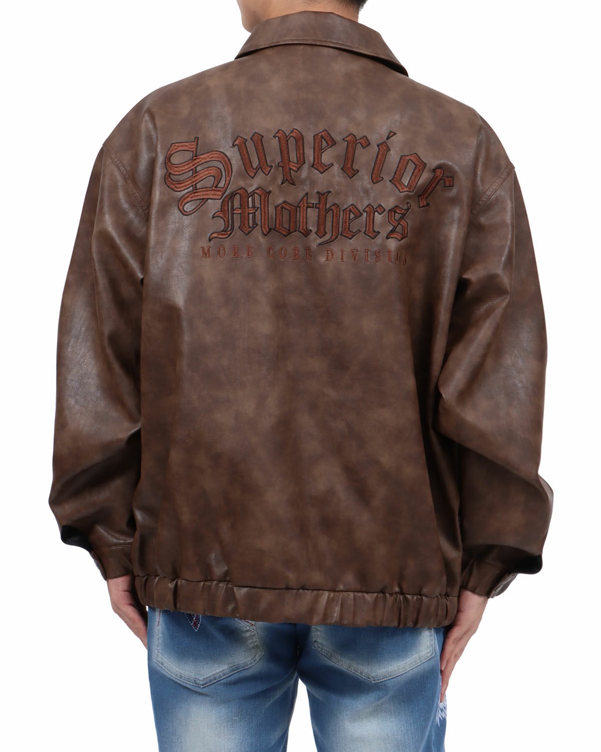 ブラウン：173cm63kg(Lサイズ着用)