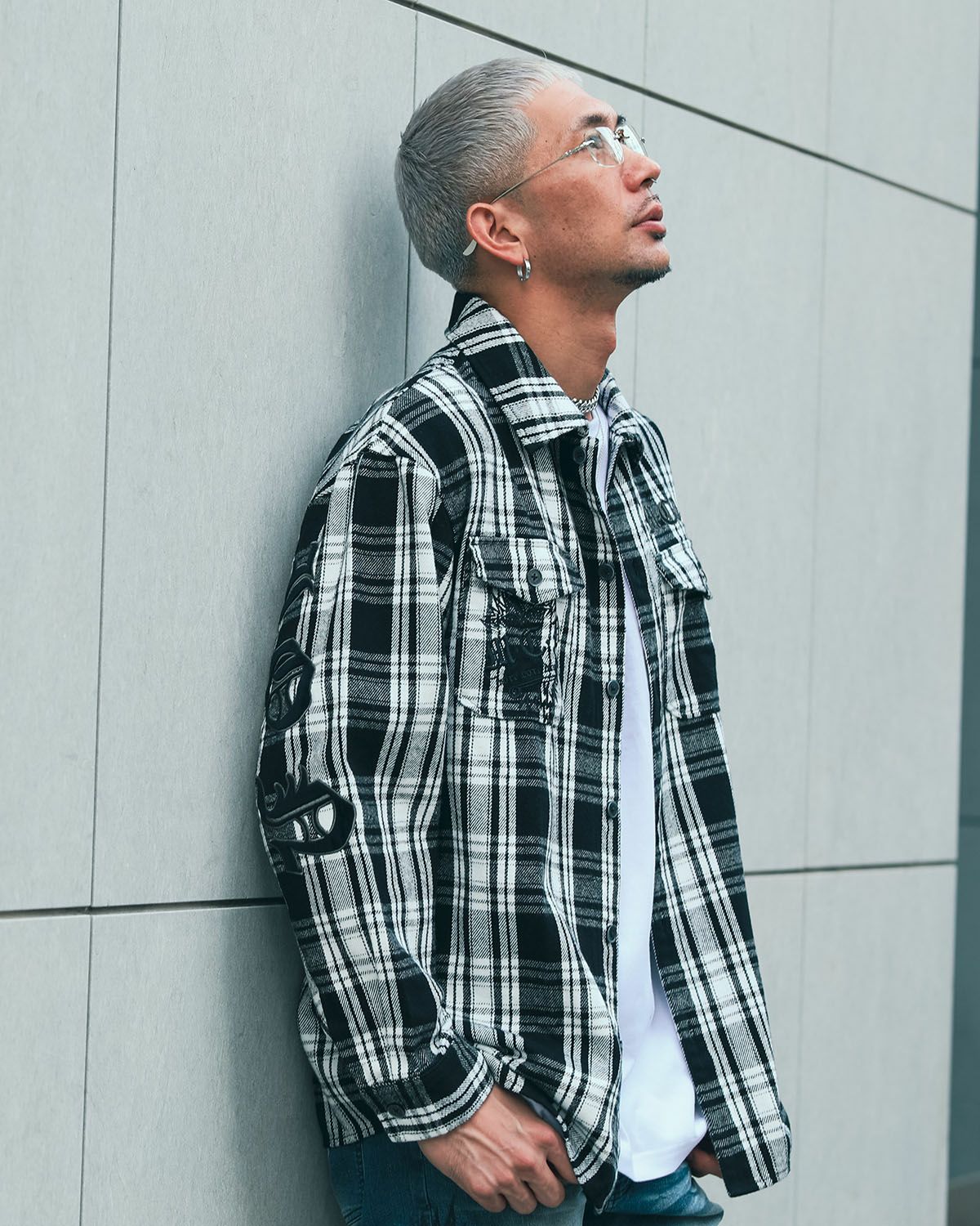 ホワイト:183cm(Lサイズ着用)