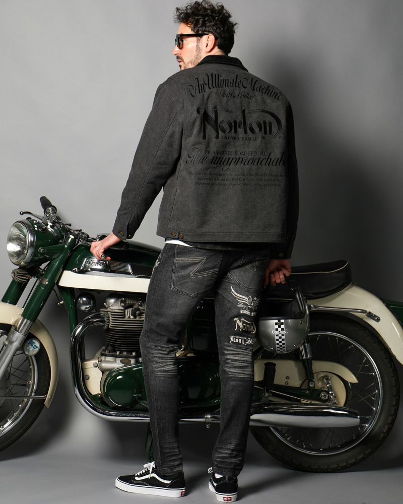 ブラック：186cm(XLサイズ着用)