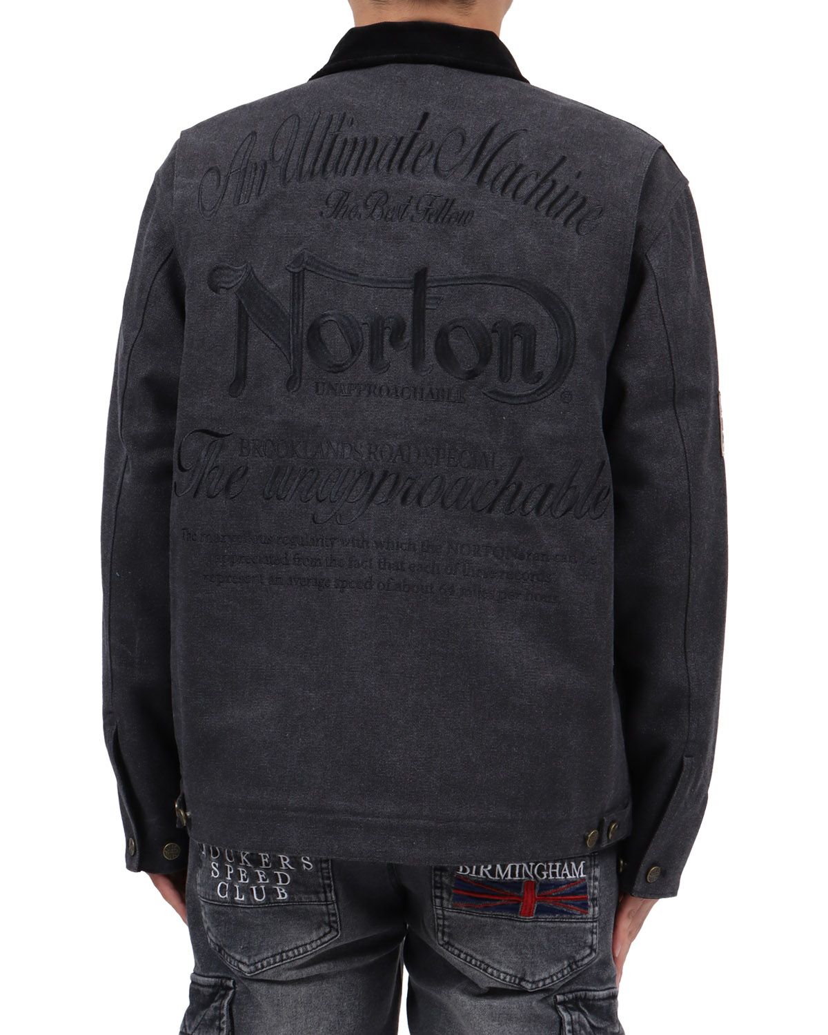 ブラック：173cm63kg(Lサイズ着用)