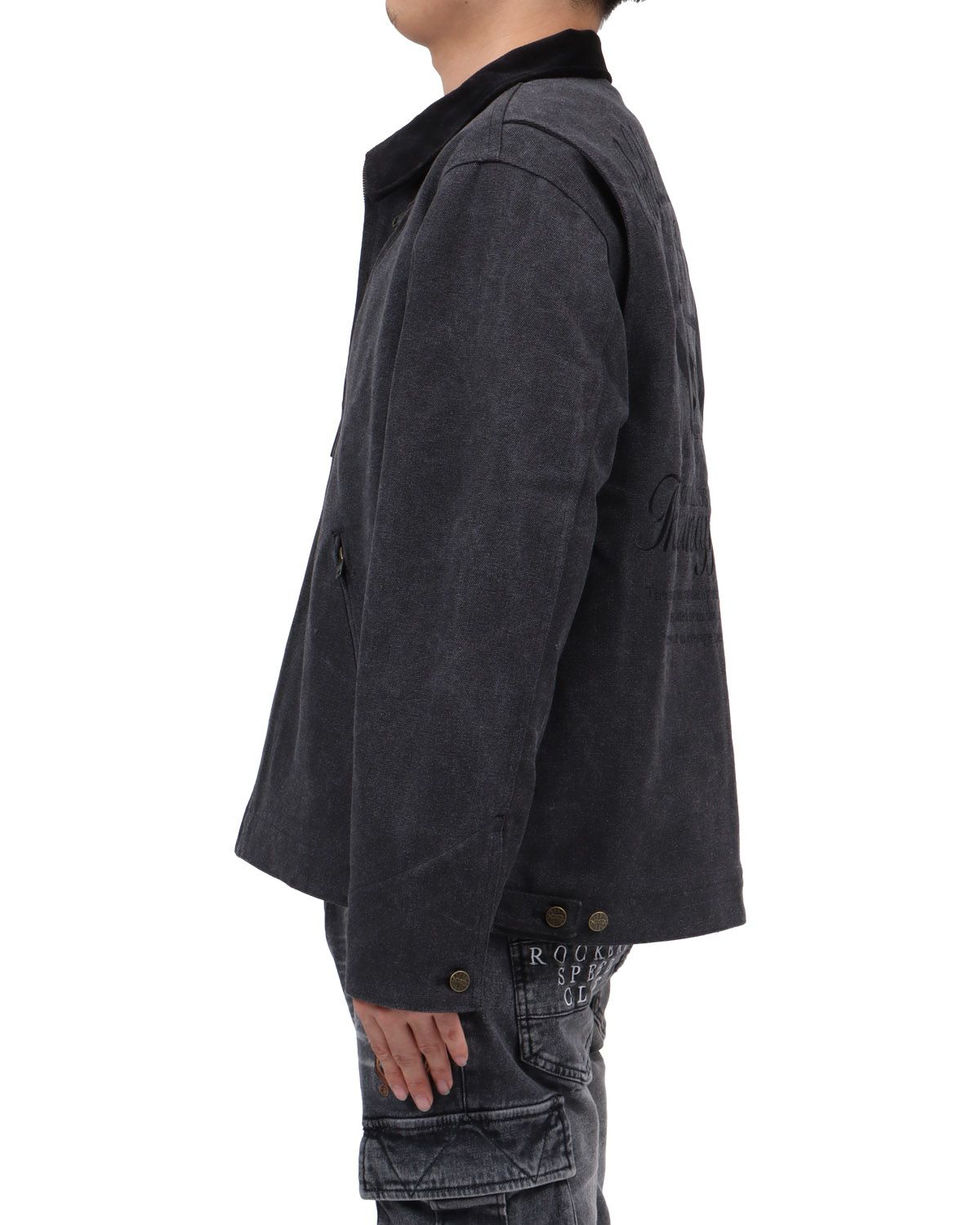 ブラック：173cm63kg(Lサイズ着用)