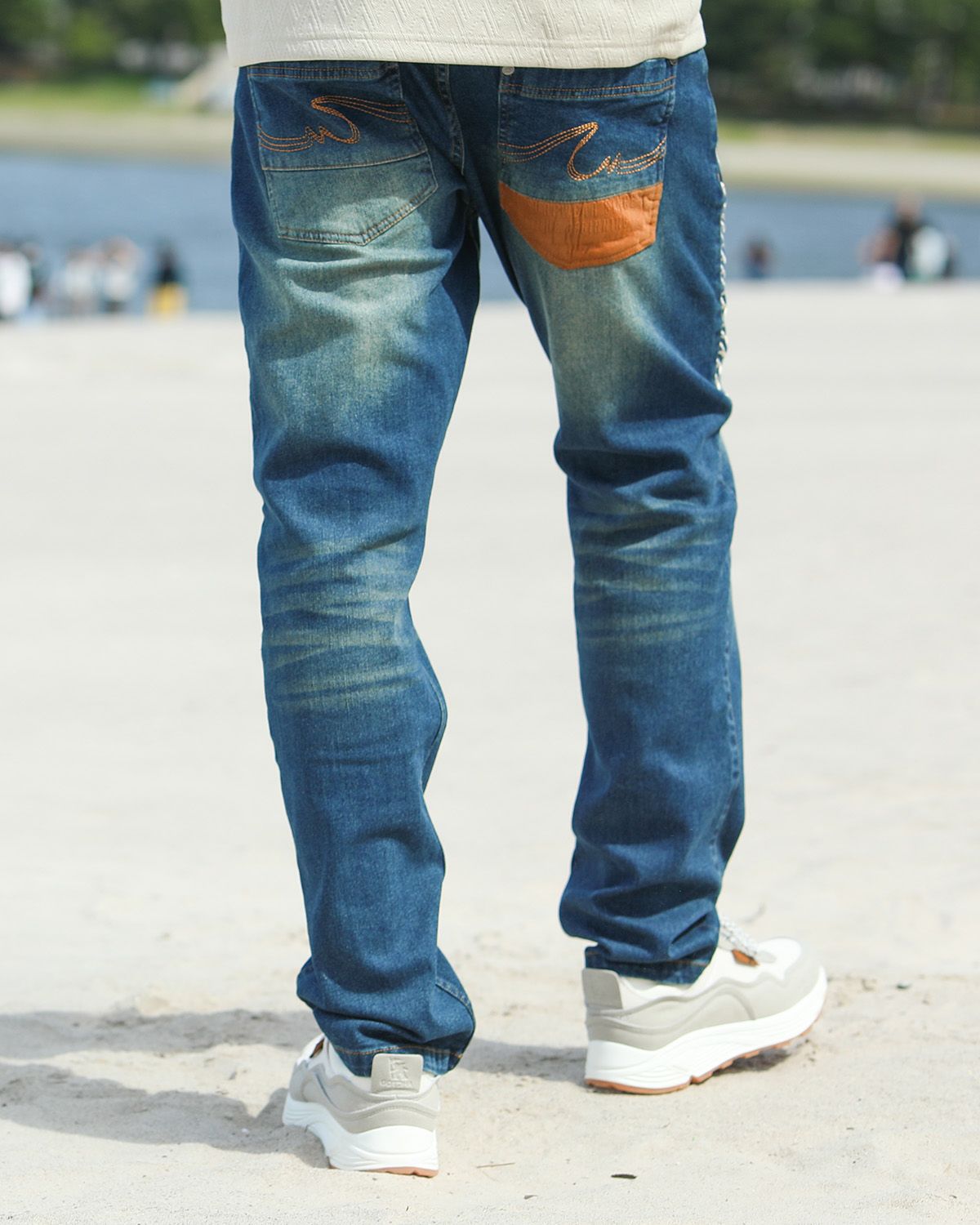 インディゴ：183cm/70kg(Lサイズ着用)