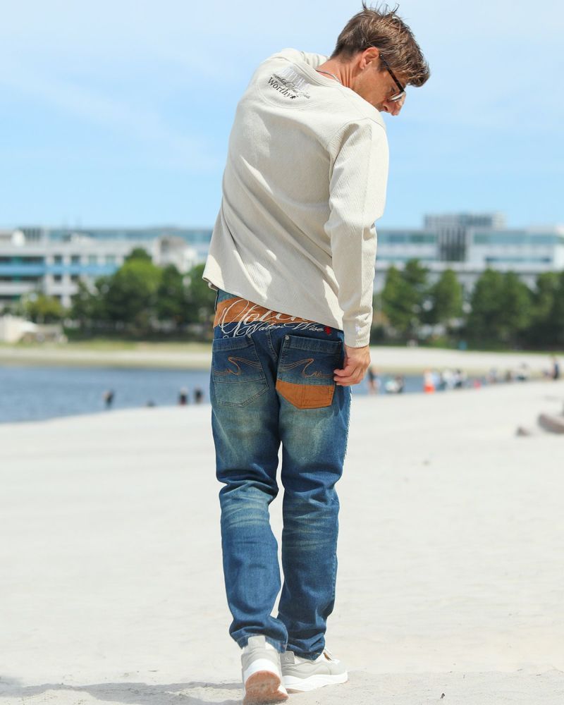 インディゴ：183cm/70kg(Lサイズ着用)