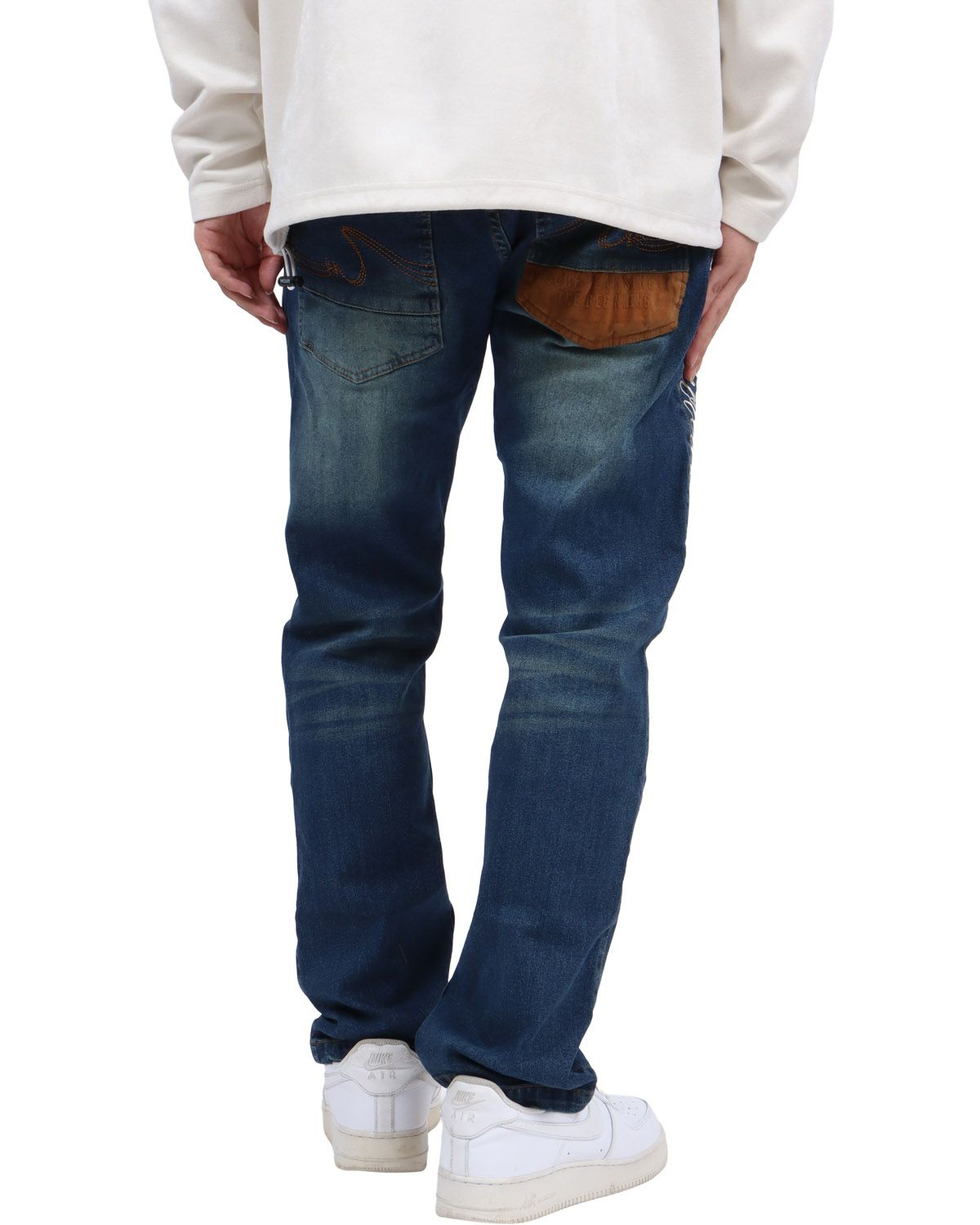 インディゴ：173cm63kg(Mサイズ着用)