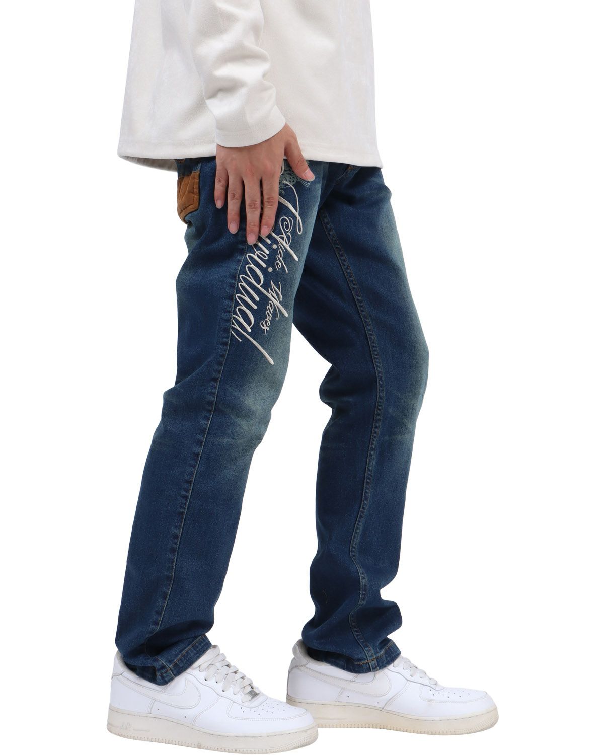 インディゴ：173cm63kg(Mサイズ着用)