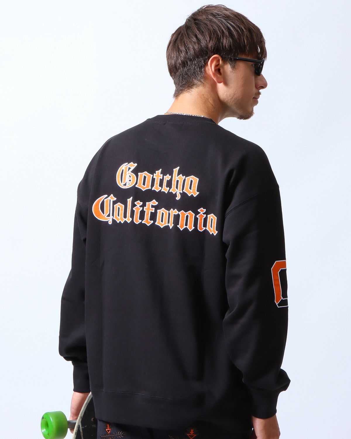 ブラック：180cm/70kg(Lサイズ着用)