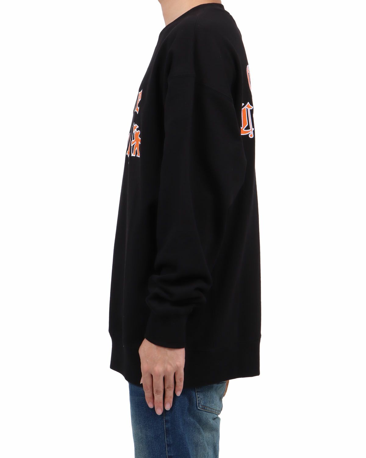 ブラック：173cm63kg(Lサイズ着用)