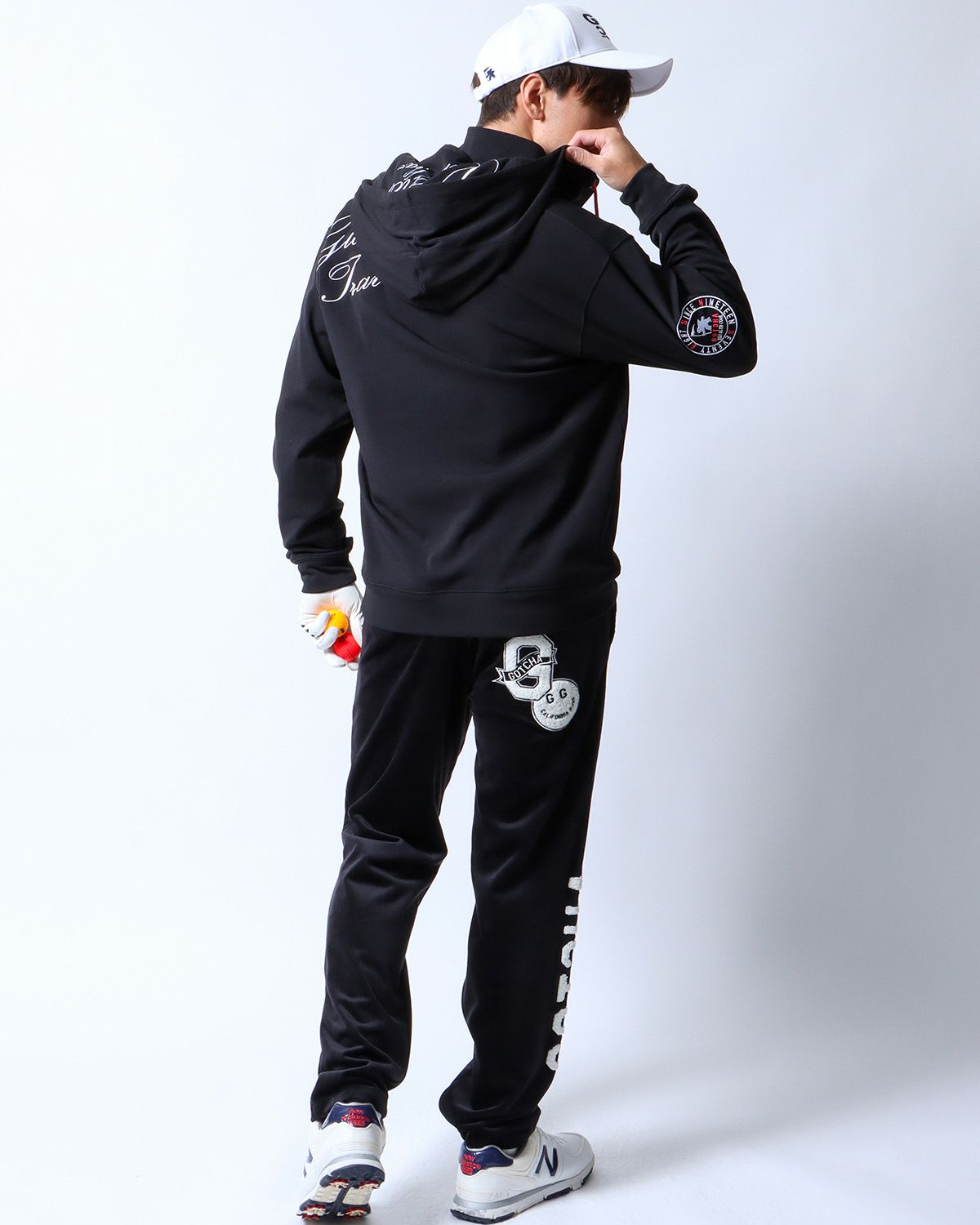 ブラック：180cm/70kg(Lサイズ着用)