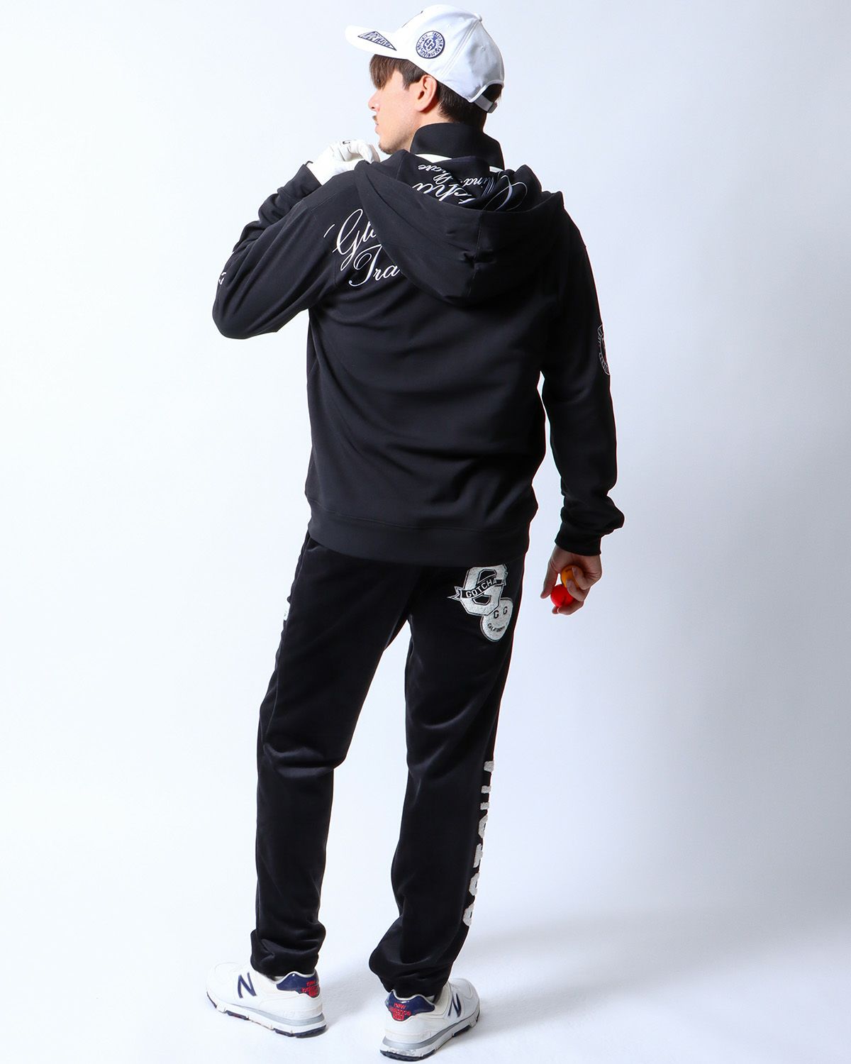 ブラック：180cm/70kg(Lサイズ着用)