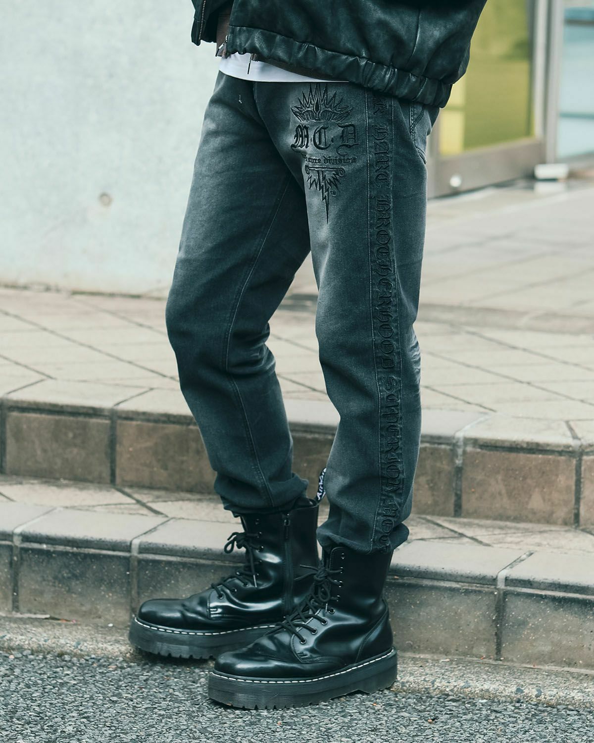 ブラック:183cm(Lサイズ着用)