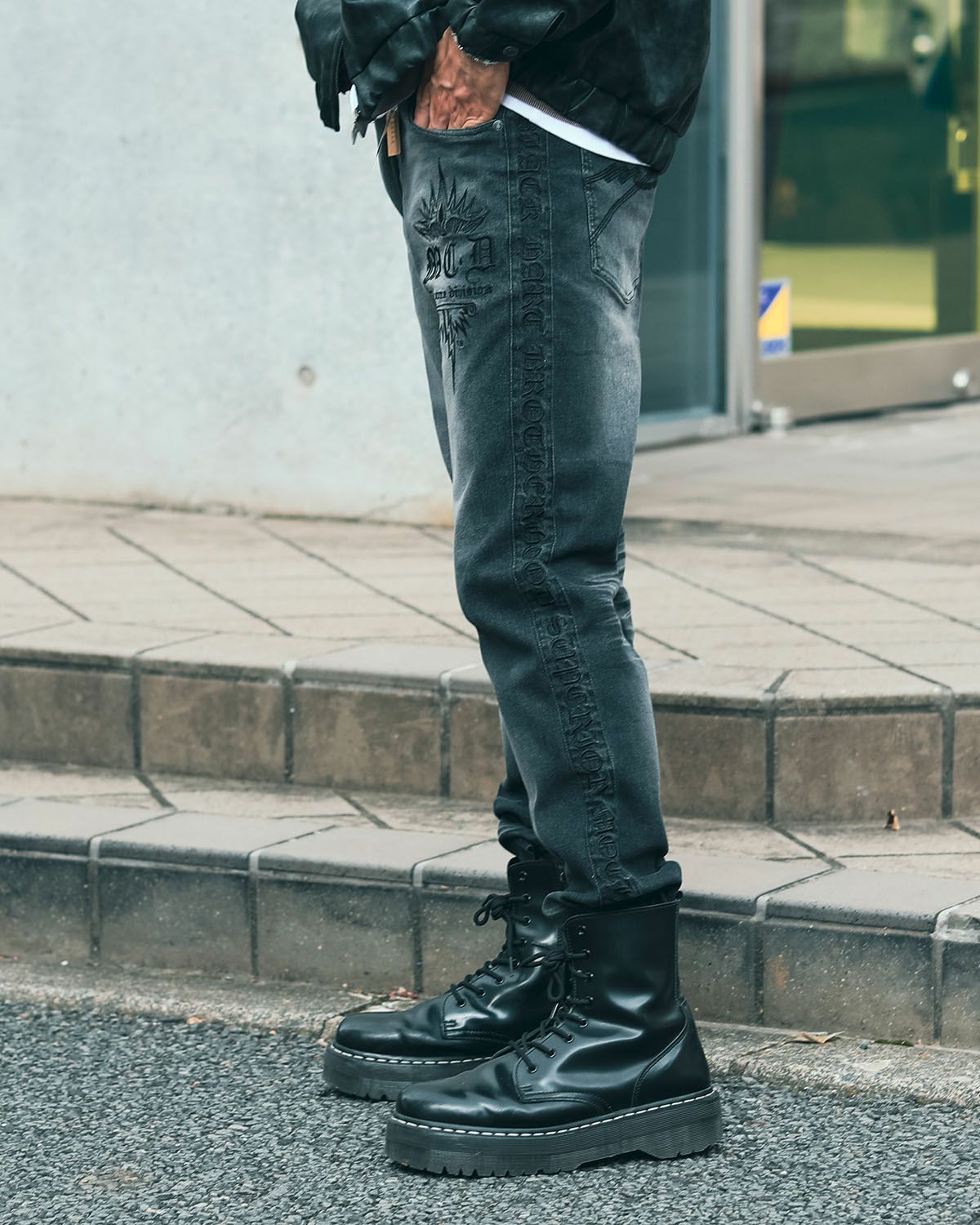 ブラック:183cm(Lサイズ着用)