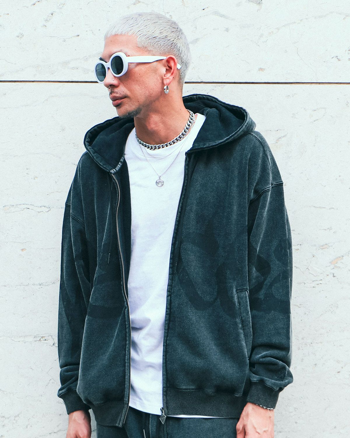 ブラック:183cm(Lサイズ着用)