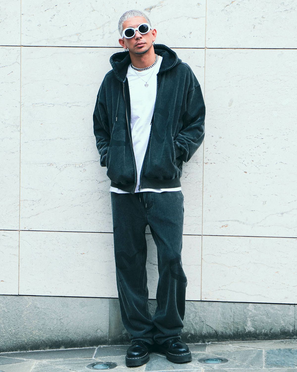 ブラック:183cm(Lサイズ着用)