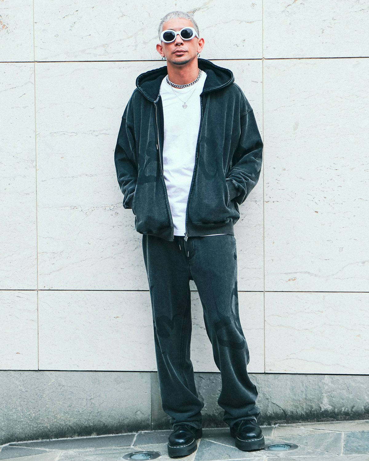 ブラック:183cm(Lサイズ着用)