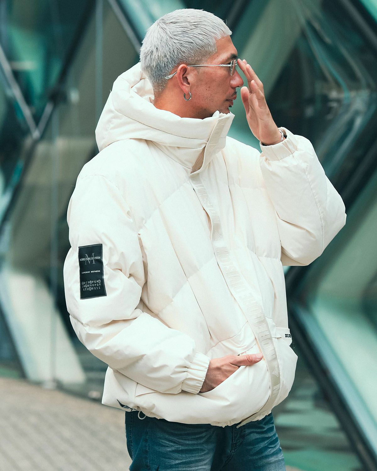 オフホワイト:183cm(XLサイズ着用)