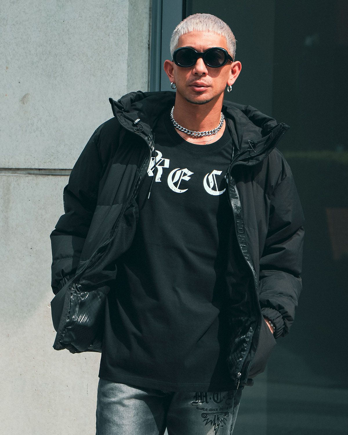 ブラック:183cm(XLサイズ着用)