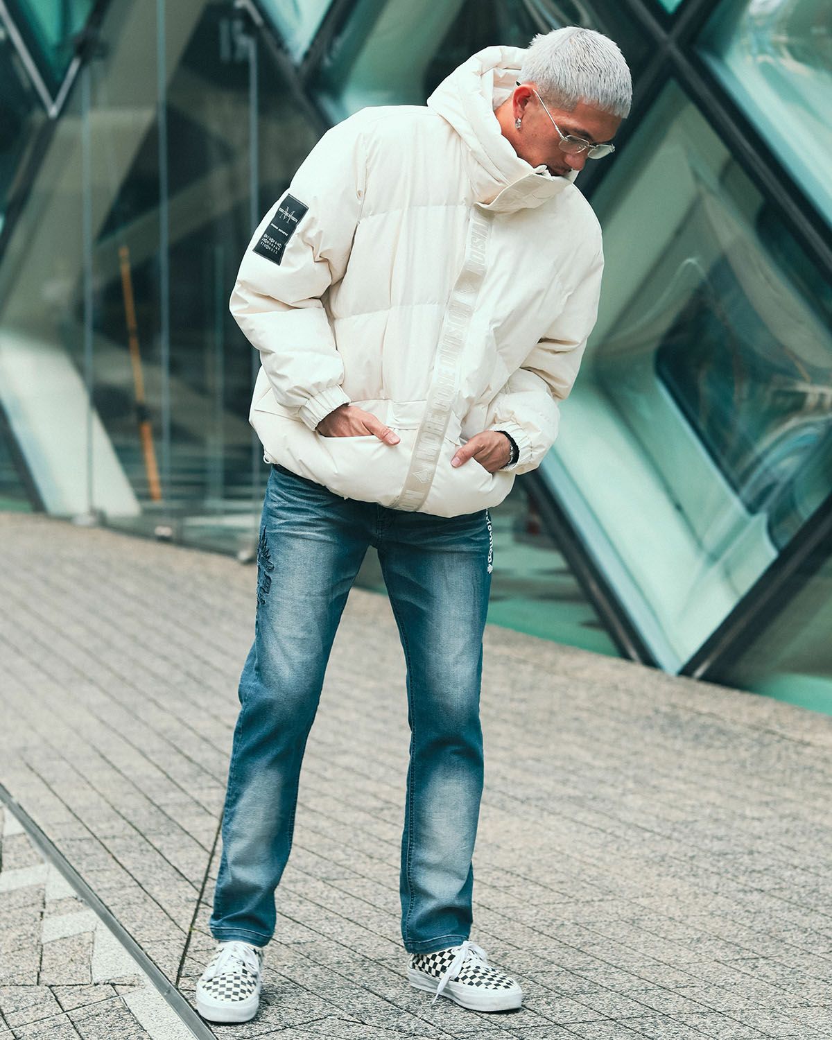 オフホワイト:183cm(XLサイズ着用)