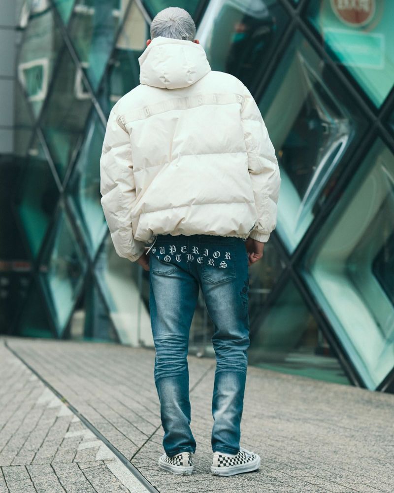 オフホワイト:183cm(XLサイズ着用)