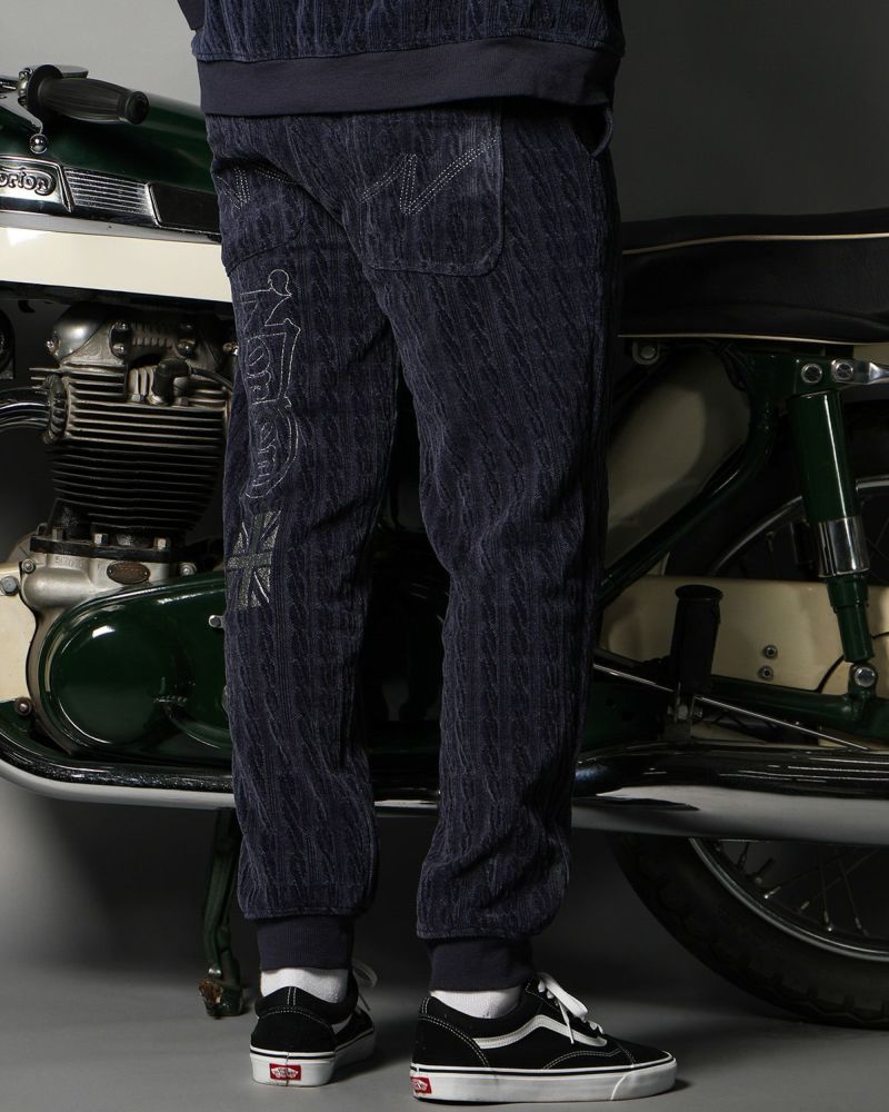 ネイビー：186cm(Lサイズ着用)