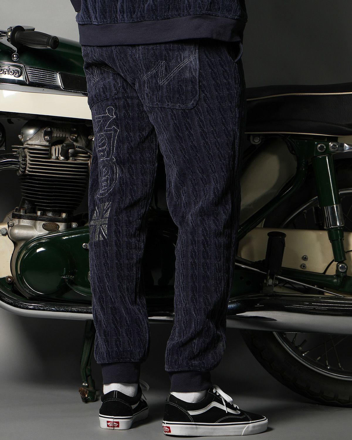 ネイビー：186cm(Lサイズ着用)