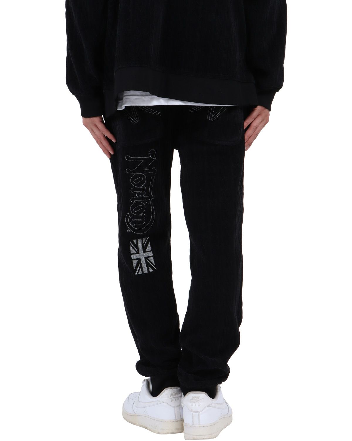 ブラック：174cm62kg(Lサイズ着用)