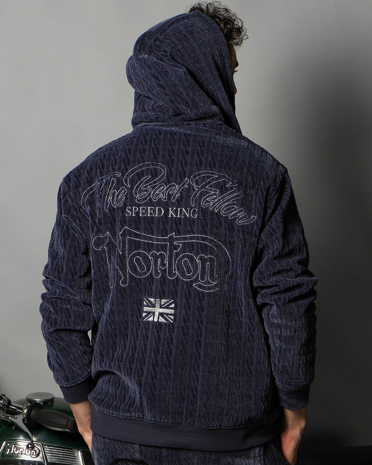 ネイビー：186cm(XLサイズ着用)