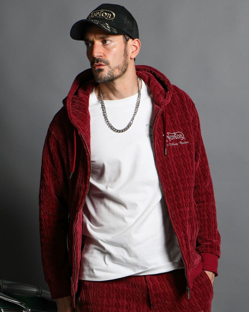 バーガンディ：186cm(Lサイズ着用)