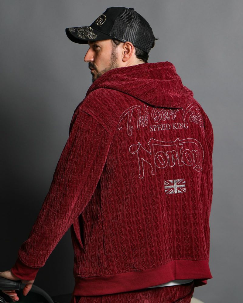 バーガンディ：186cm(Lサイズ着用)