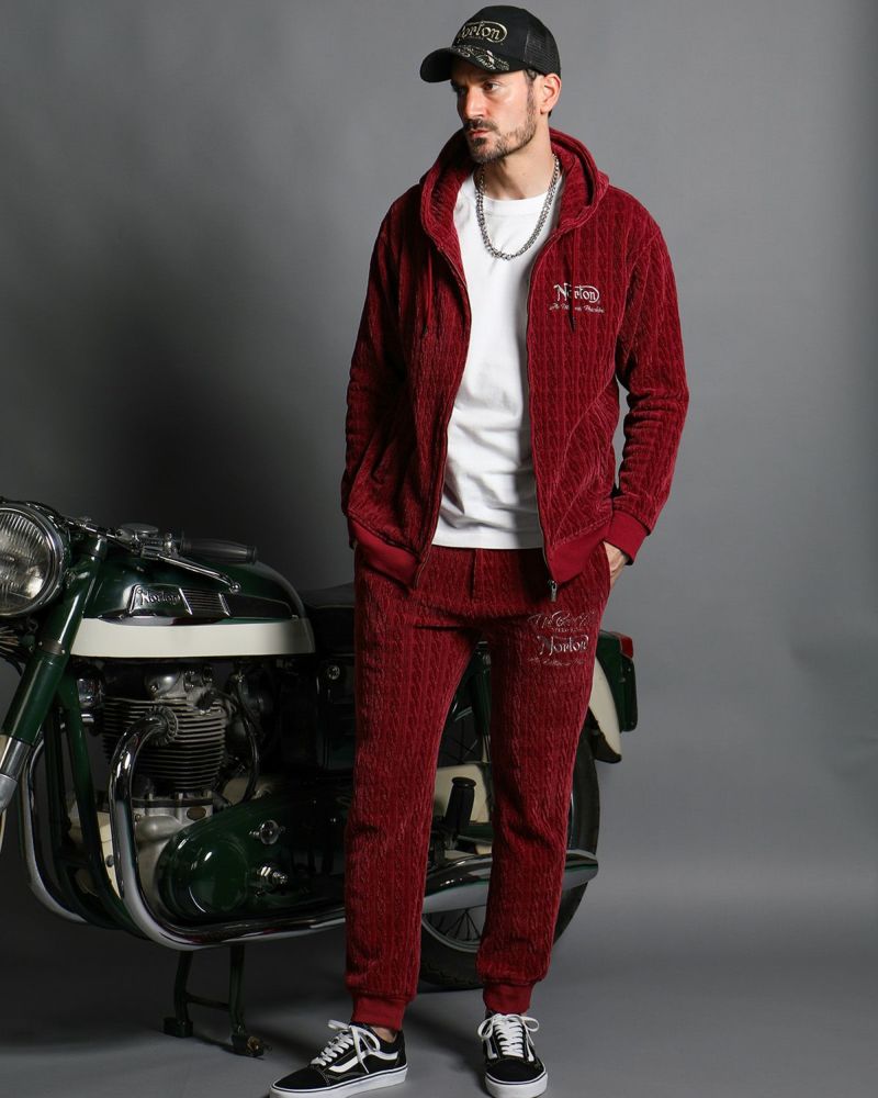 バーガンディ：186cm(Lサイズ着用)