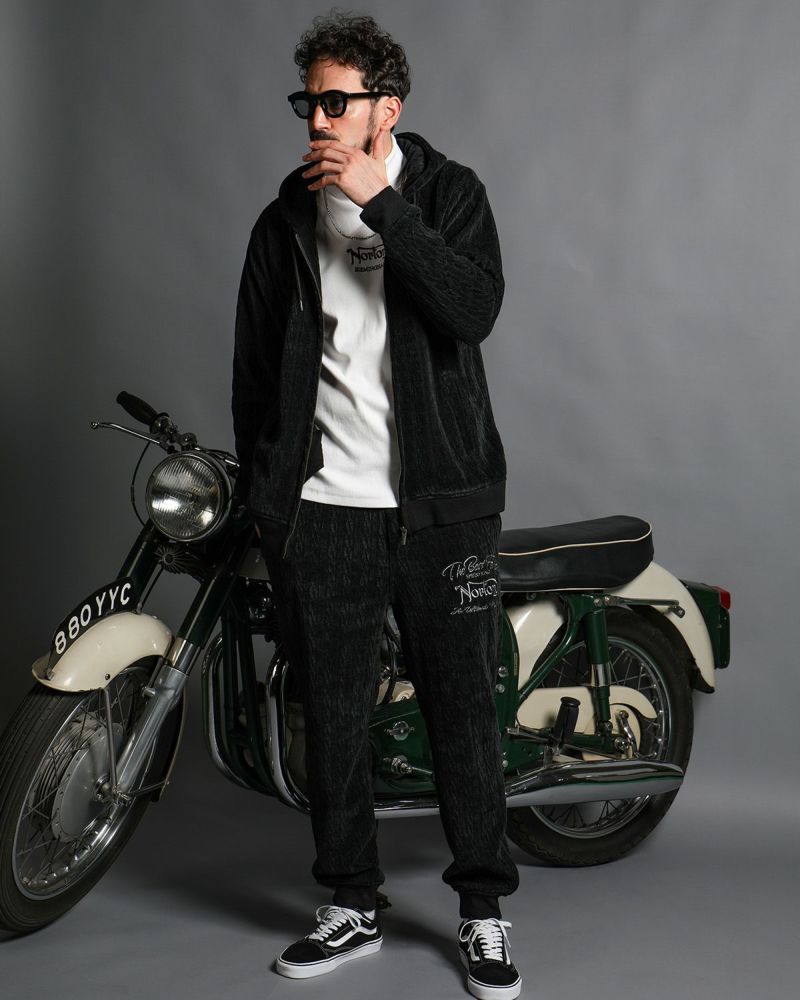 ブラック：186cm(Lサイズ着用)