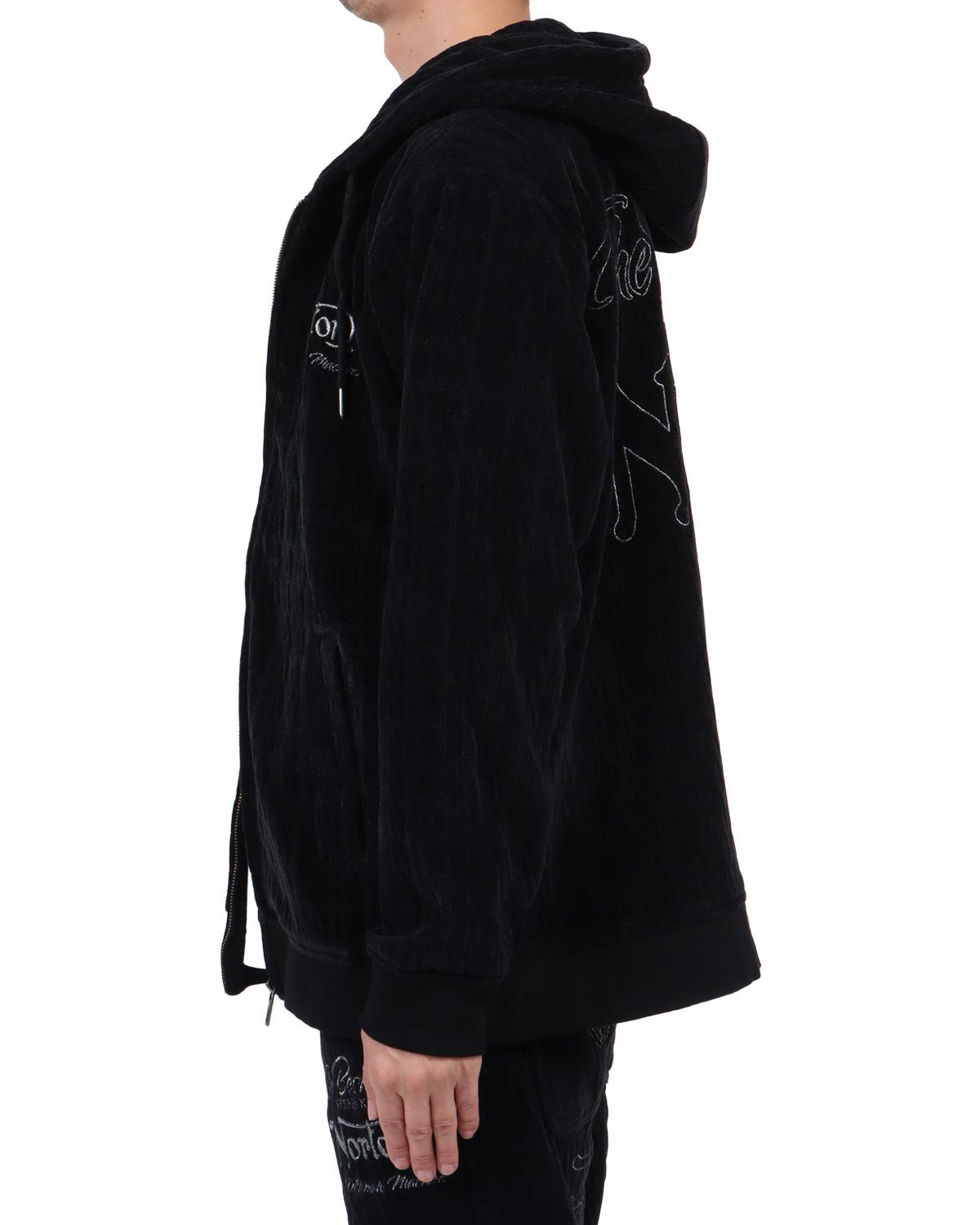 ブラック：174cm62kg(Lサイズ着用)