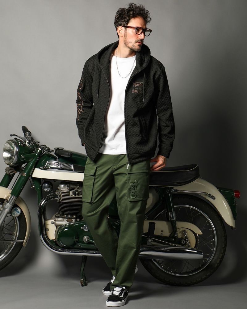 ブラック：186cm(Lサイズ着用)