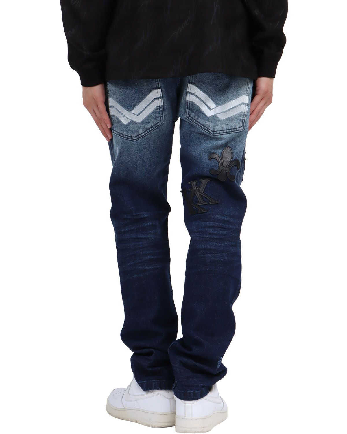 インディゴ：174cm62kg(32inc着用)