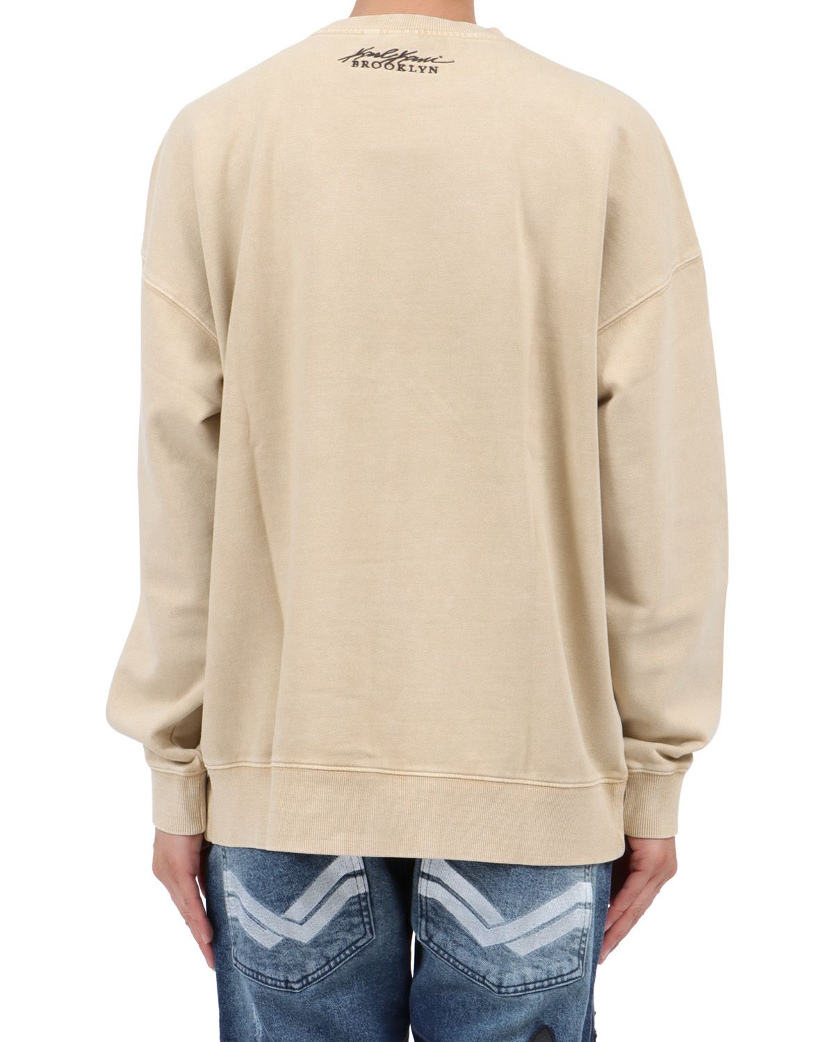 ベージュ：174cm62kg(Lサイズ着用)