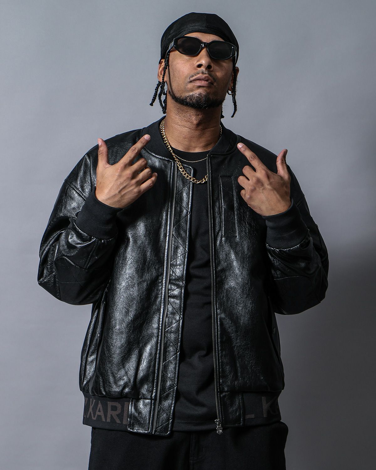 ブラック：180ｃｍ（ＸＬサイズ着用）