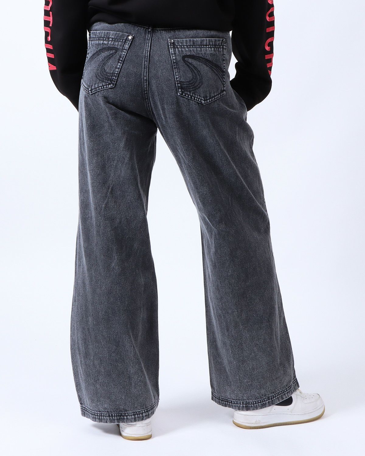 ブラック：167cm(Lサイズ着用)