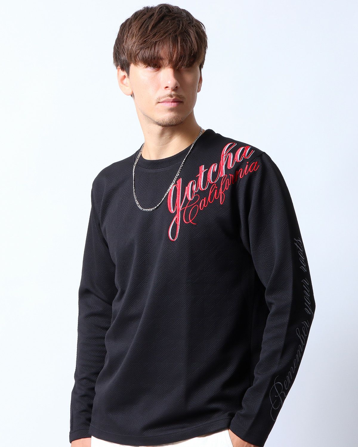 ブラック：180cm/70kg(Lサイズ着用)