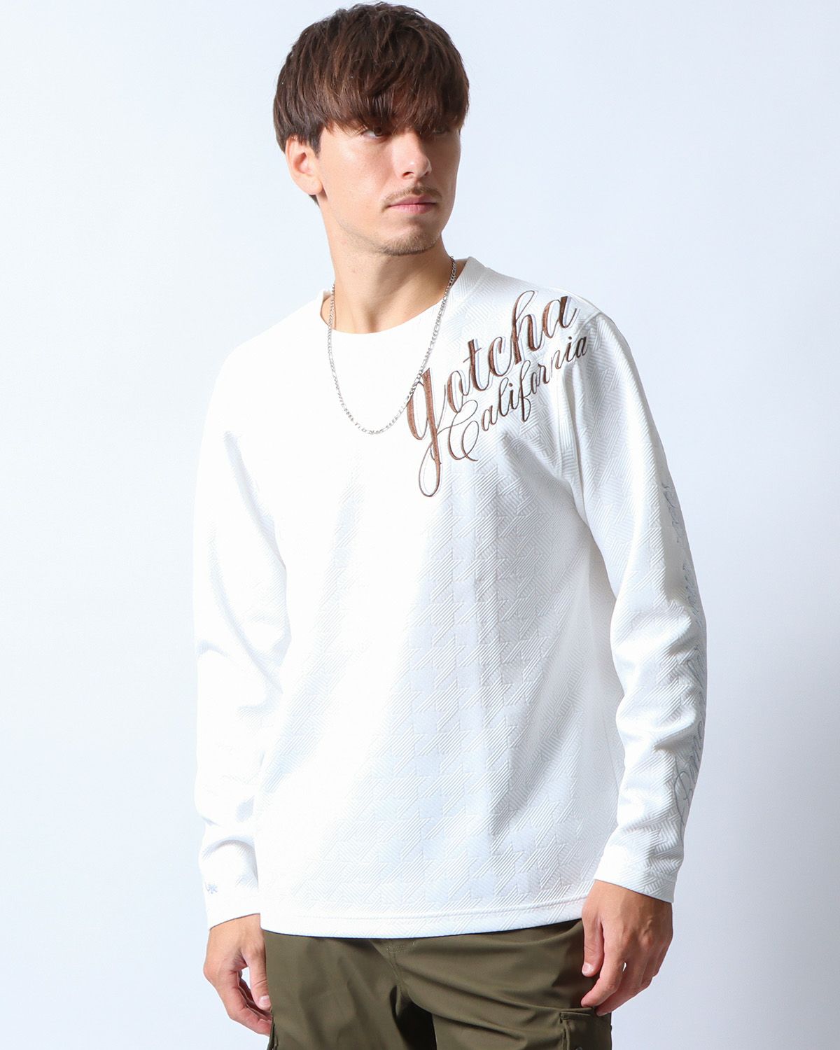 ホワイト：180cm/70kg(Lサイズ着用)