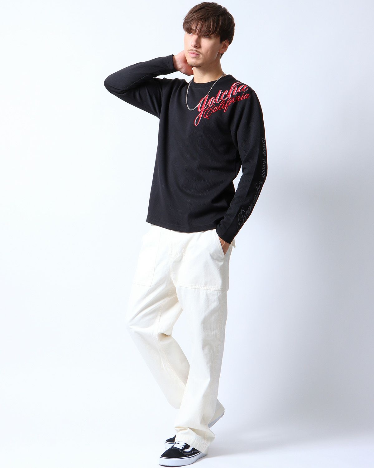 ブラック：180cm/70kg(Lサイズ着用)