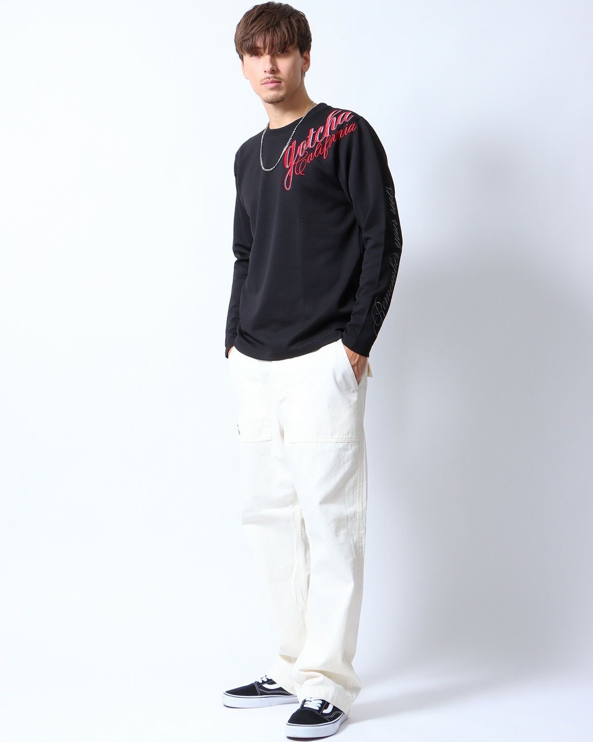 ブラック：180cm/70kg(Lサイズ着用)