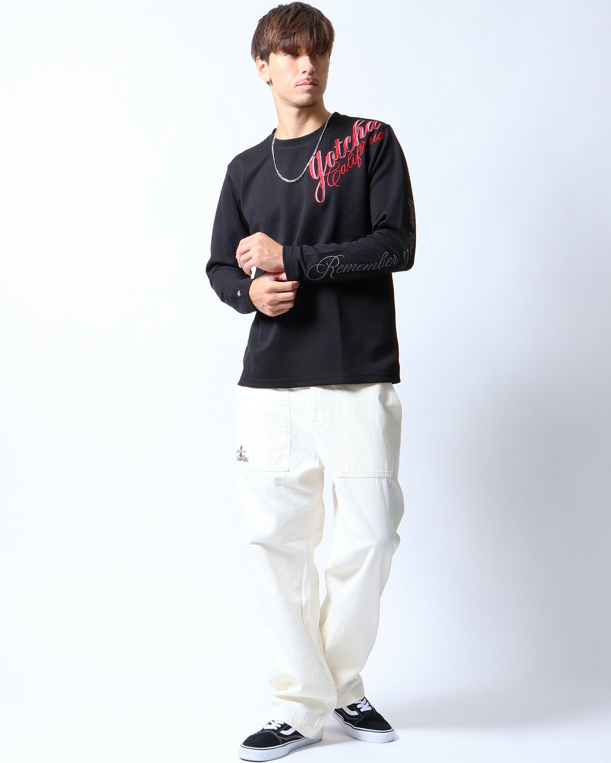 ブラック：180cm/70kg(Lサイズ着用)