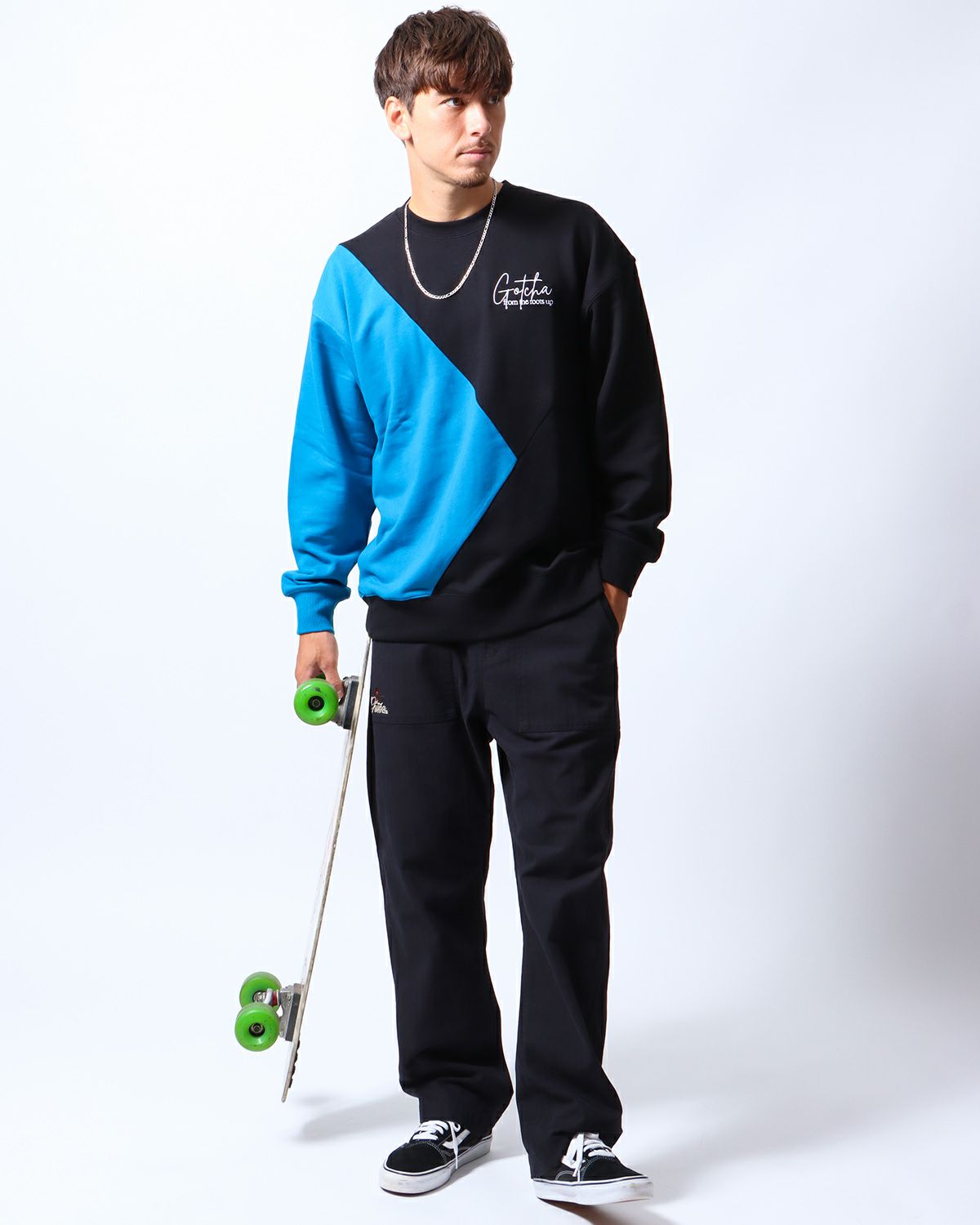 ブラック:180cm/70kg(Lサイズ着用)