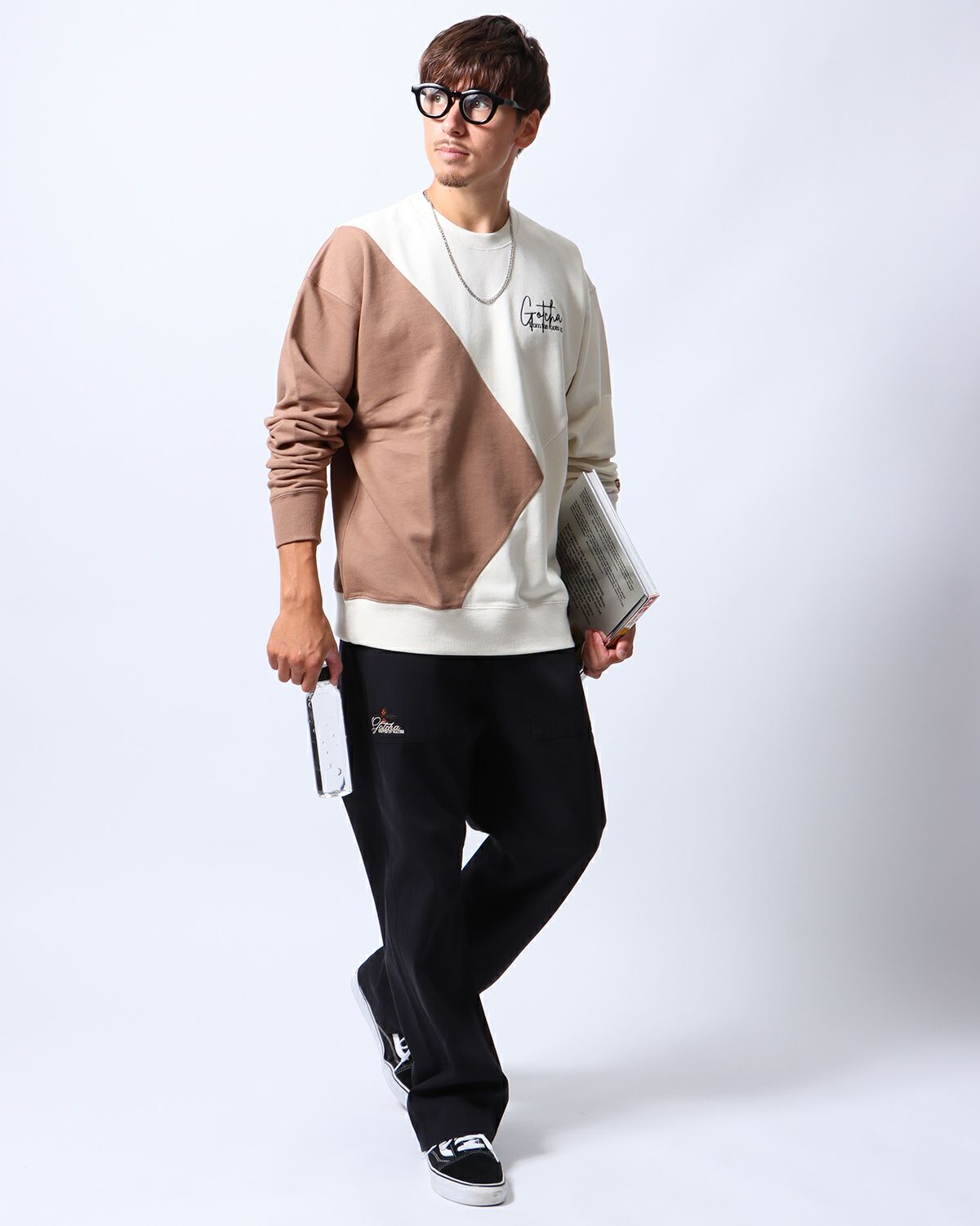 オフホワイト:180cm/70kg(Lサイズ着用)